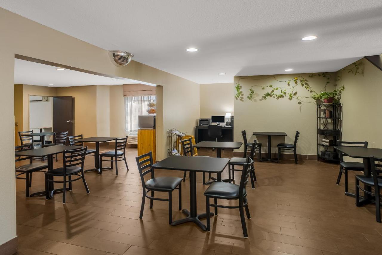Surestay Plus By Best Western Mesa Superstition Springs Exterior photo