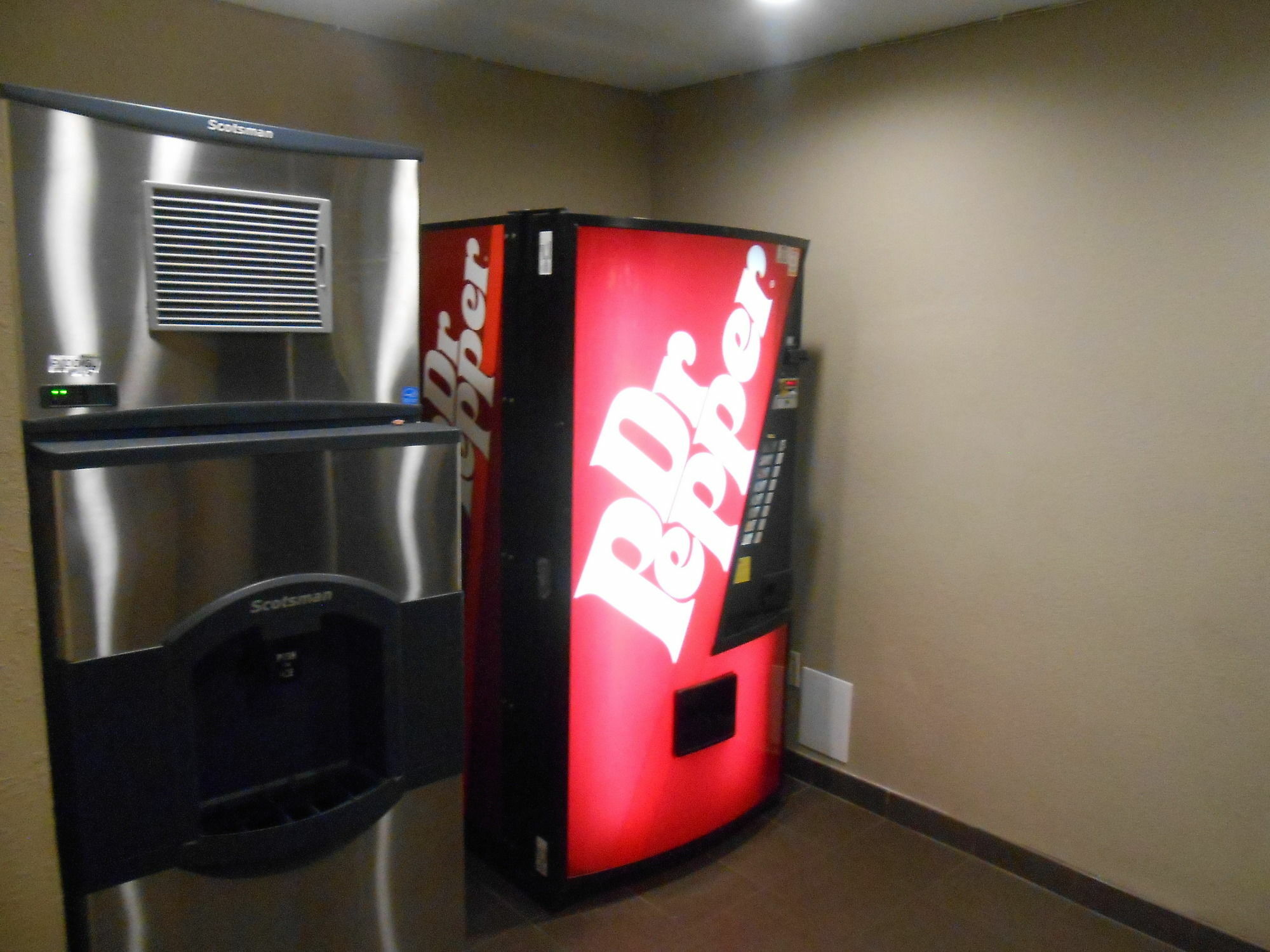 Surestay Plus By Best Western Mesa Superstition Springs Exterior photo
